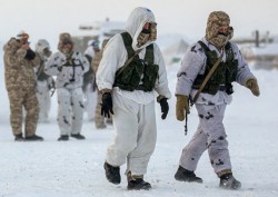 ВДВ РФ успешно высадились на Северном полюсе ВДВ РФ успешно высадились на Северном полюсе